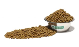 Nature's Protection Sterilised Poultry Adult Cat 400g