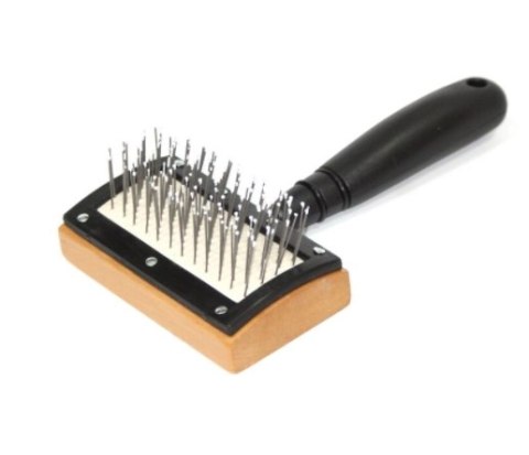 Dingo Szczotka Z Metalowymi Igłami Zakończonymi Kulkami